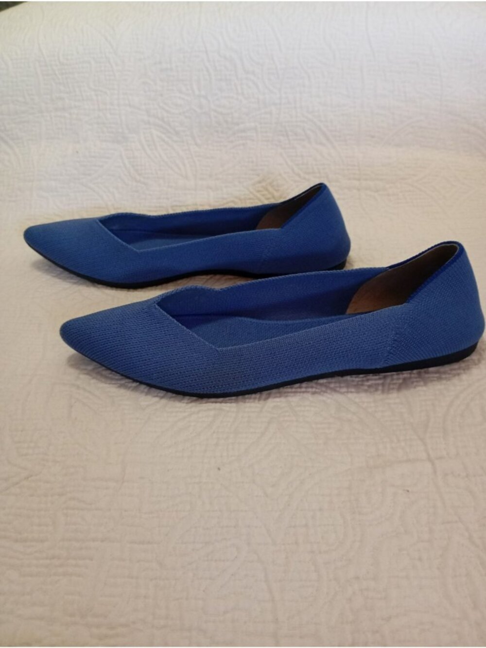Rothys Blue Pointed Toe Flats Womens Size 7.5 Comfortable Slip-On Shoes